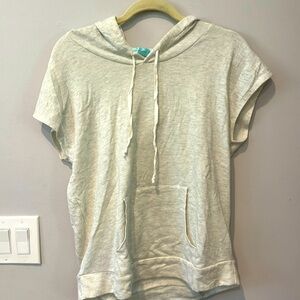 Super cute short sleeve hoodie for women. Chris & Carol made in USA size L